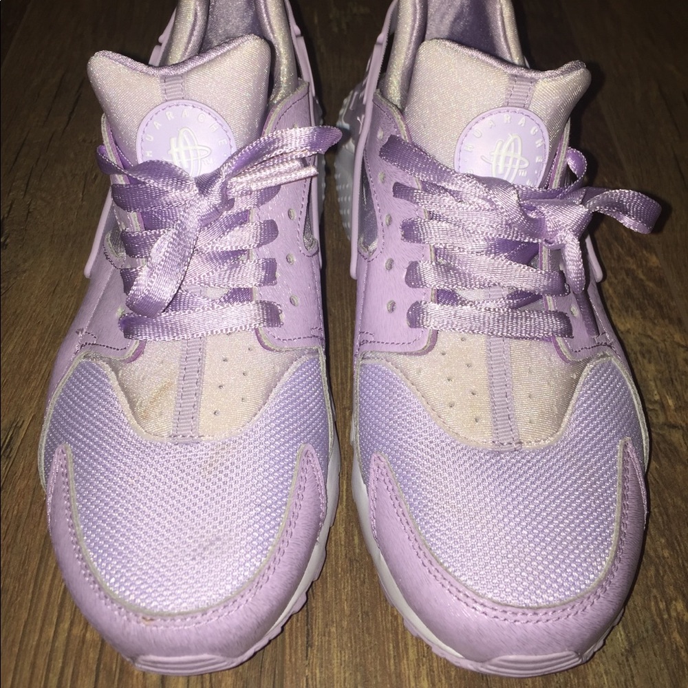 Lavender Nike Huaraches